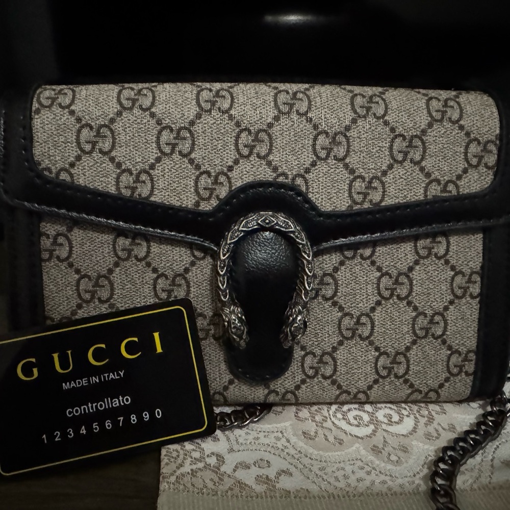 Brand new cross body never worn!